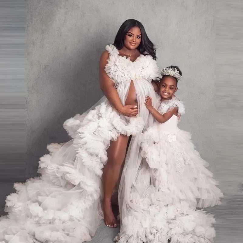 Exaggerated Tiered Ruffles Tutu Pleated Materni Robes Lush Mesh Front Slit Tulle Mommy Girls Par Gowns for Photography W250113