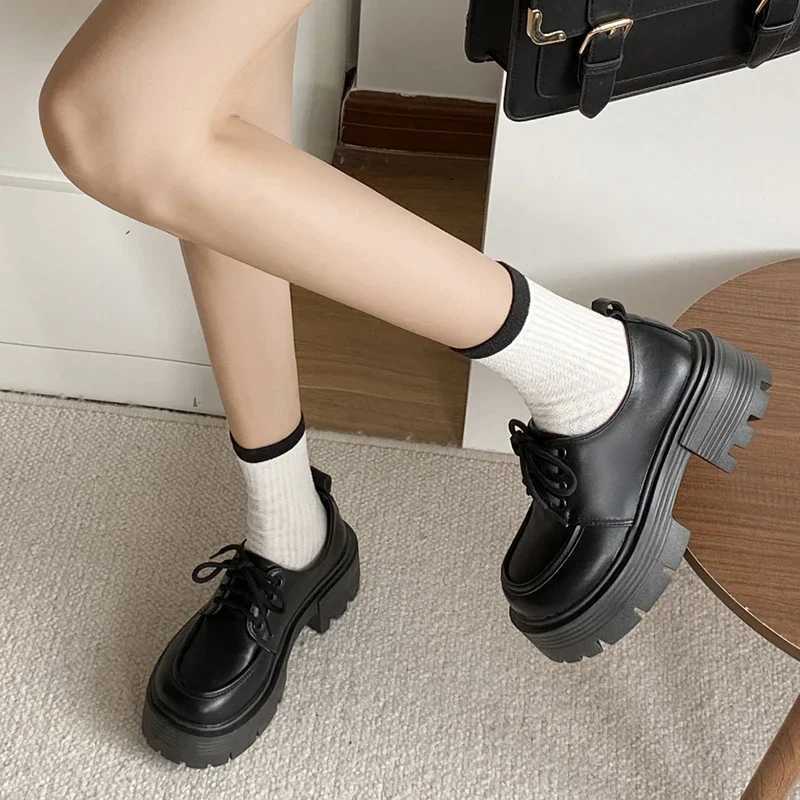 Patent Leather Platform Loafers Women 2024 Preppy Style Lace Up Oxford Shoes Woman Black Thick Bottom Y2K Shoes FemaleXJ250113