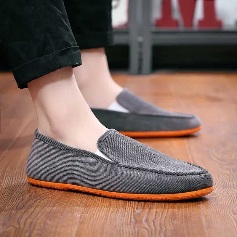 Loafers Shoes Mans Big Size Flats Slippers Fabric Slip- Men Gommino Driving Shoes Fi Summer Style Soft MaleXJ250113