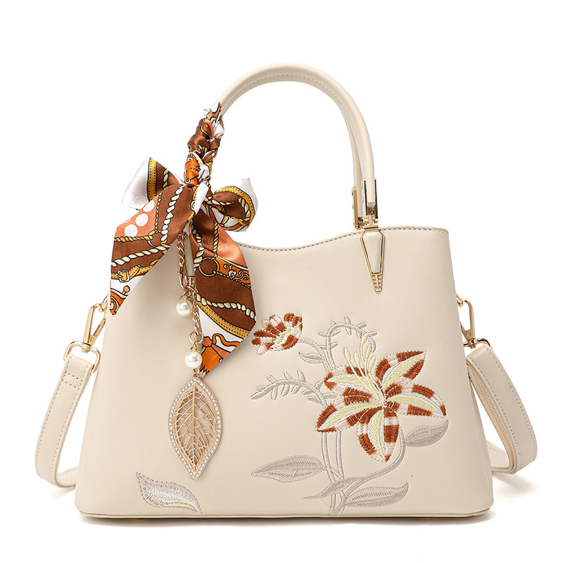 New Designer Bag Ethnic Style Art Design Bag Large Capacity Light Luxury Embroidery Handbag Wallet Tote Bag