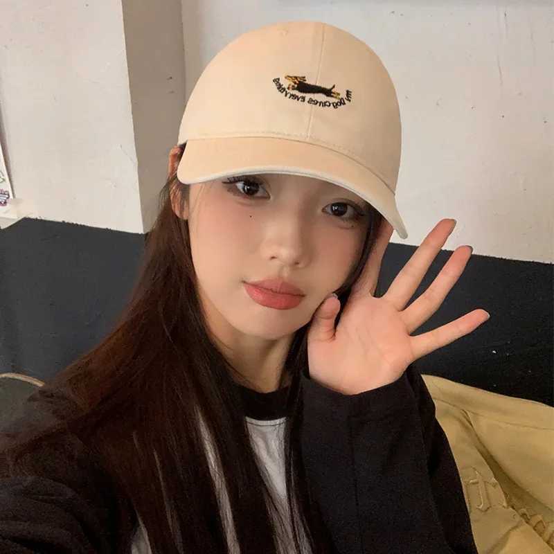 Fashion Dog Embroidered Baseball Cs Womens Cotton Snback Adjustable Hip Hop Hat Outdoor Sunshade Hat Dad Truck C W250113