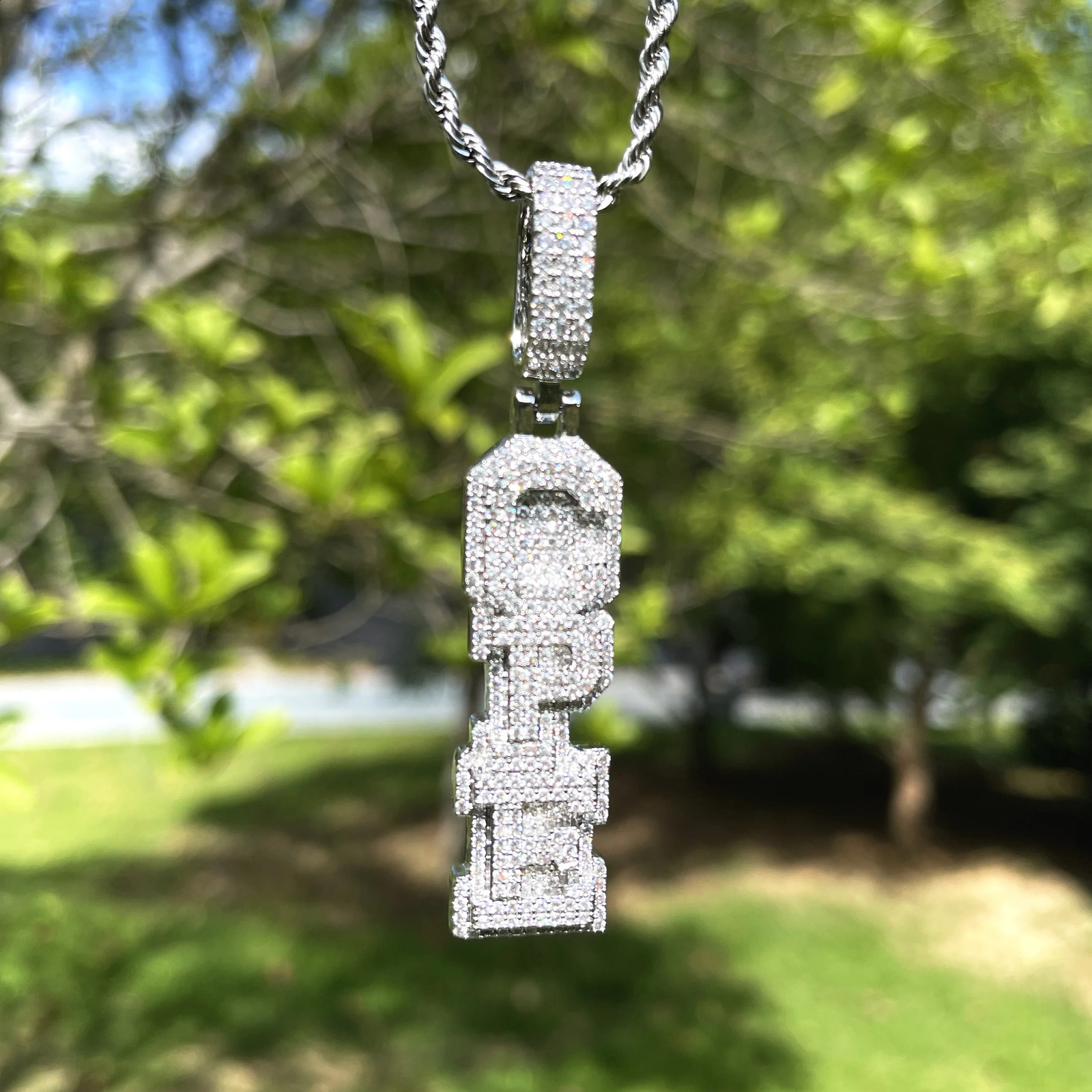 Bubble Letter Customized Name Necklace Pendant for Women Nameplates Bling Charm Hip Hop Jewelry 250107