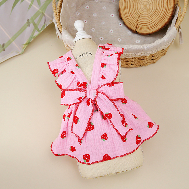 Dog clothes small dog strawberry princess dress Cat Teddy can traction summer thin cute dress wholesale 2025