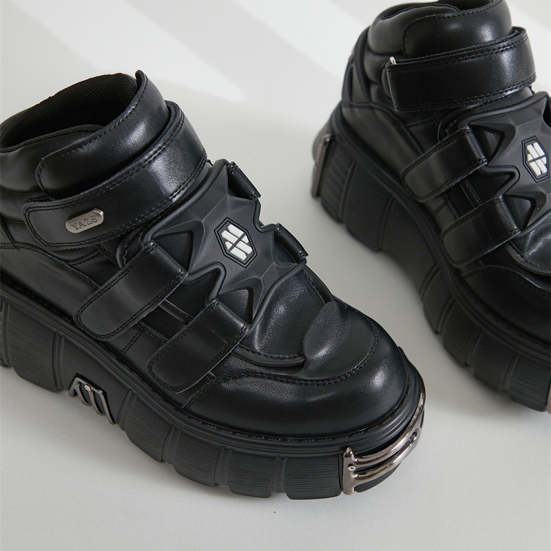 2025 new Platform Dark Women Ankle Gothic Style Lace Up Shoes Metal Motorcycle Round Toe Chunky Boots