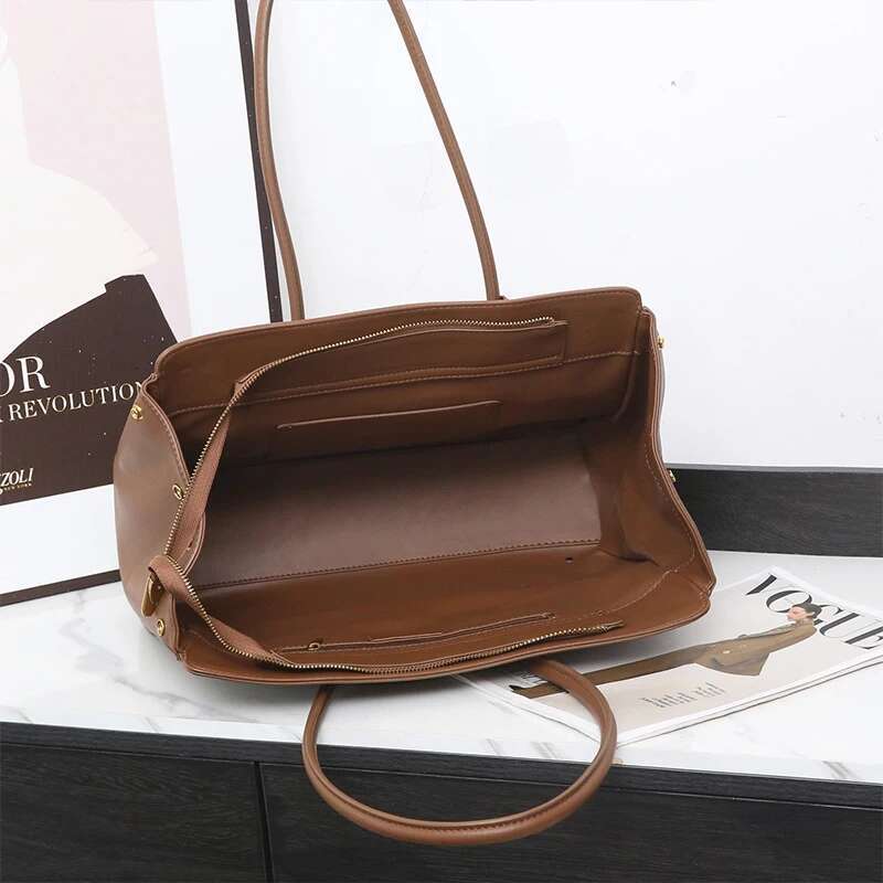 Punk Latch Tote Wings For Women Large Capacity Commuter Shoulder Bag Autumn Winter New Female Leather Shopping Handbag