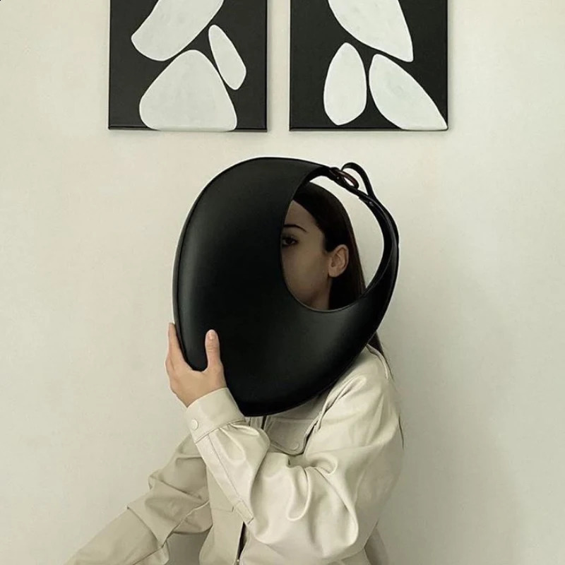 Leather Handbags Women Crescent Shape Bag Personality Large Capacity Underarm Bag Fashion Shoulder Bag Borsa 250110