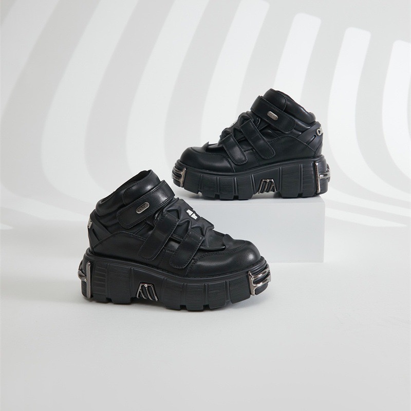 2025 new Platform Dark Women Ankle Gothic Style Lace Up Shoes Metal Motorcycle Round Toe Chunky Boots