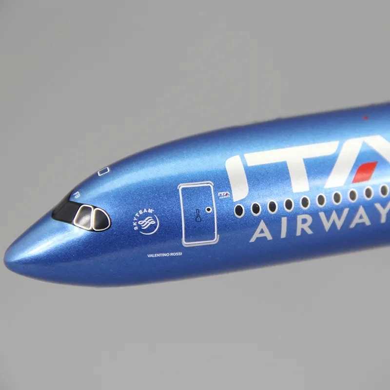 1 200 Scale Plastic Air Italian Ita Airways Airbus A350-900 Airlines Plane Model Aircraft Decoration Accessories For Collection X250114