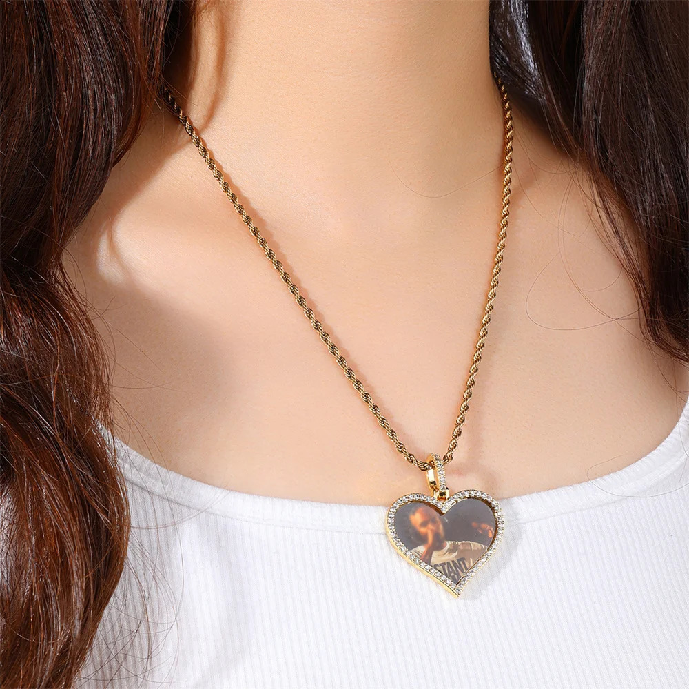 D Z Custom Made Po Heart Medallions Necklace Pendant With 4mm Tennis Chain AAA Cubic Zircon Mens Hip hop Jewelry 250107