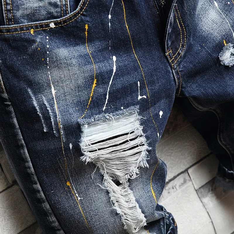 2022 Fashion Graffiti Ripped Mens jean shorts Patch Raggedy Five-cent Beggar Denim Pants High Quality Brand Jeans Men ClothingXJ250114