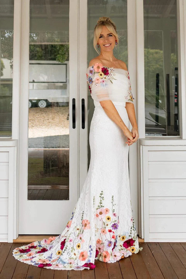 Elegant Bateau Neck Lace Mermaid Wedding Dresses With Embroidery Floral Appliques Colorful Garden Bridal Gowns 2025 Spring Vestido De Novia