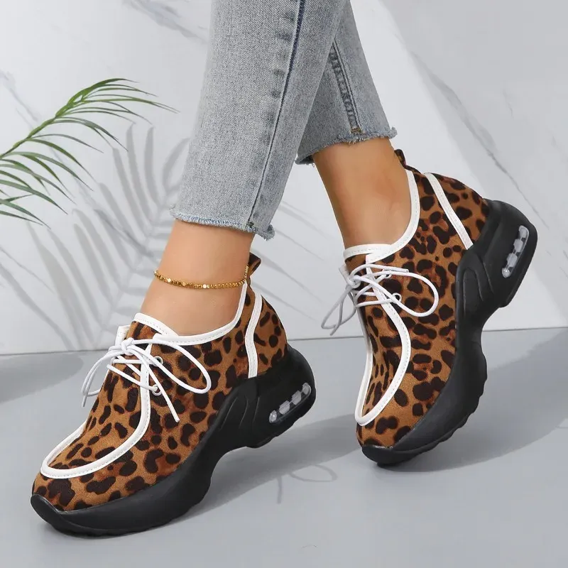 2025 New Platform Leopard Print Elevated Solid Casual Sports Shoes for Women Fashion Breathable Sneaker atos De Mujer
