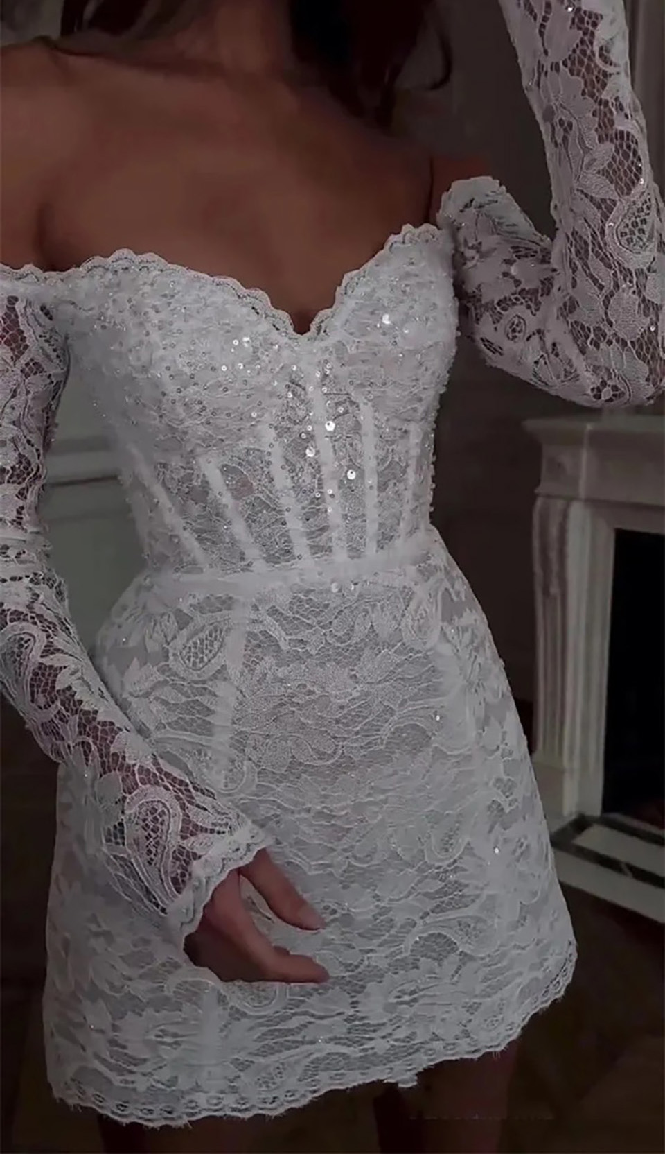 Elegant Glitter Lace Bridal Gown with Sweetheart Cut & Long Sleeves Short Version for Contemporary Weddings