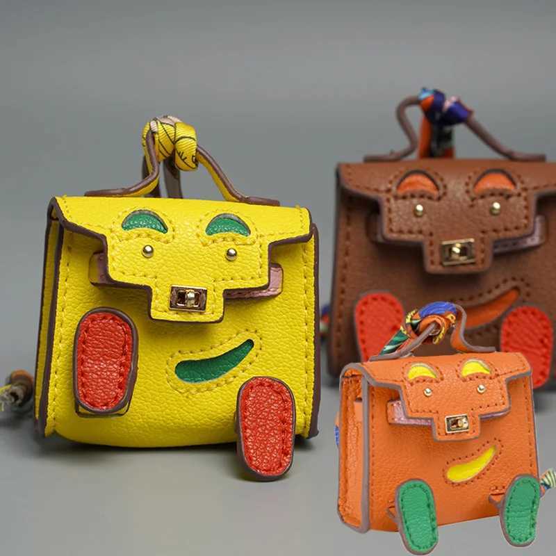 Keychains Lanyards Figurines Mini Leather Handmade Small PU Bag Pendant Earphone Case Fashion Keychain Miniature Coin Purse Decoration H250115