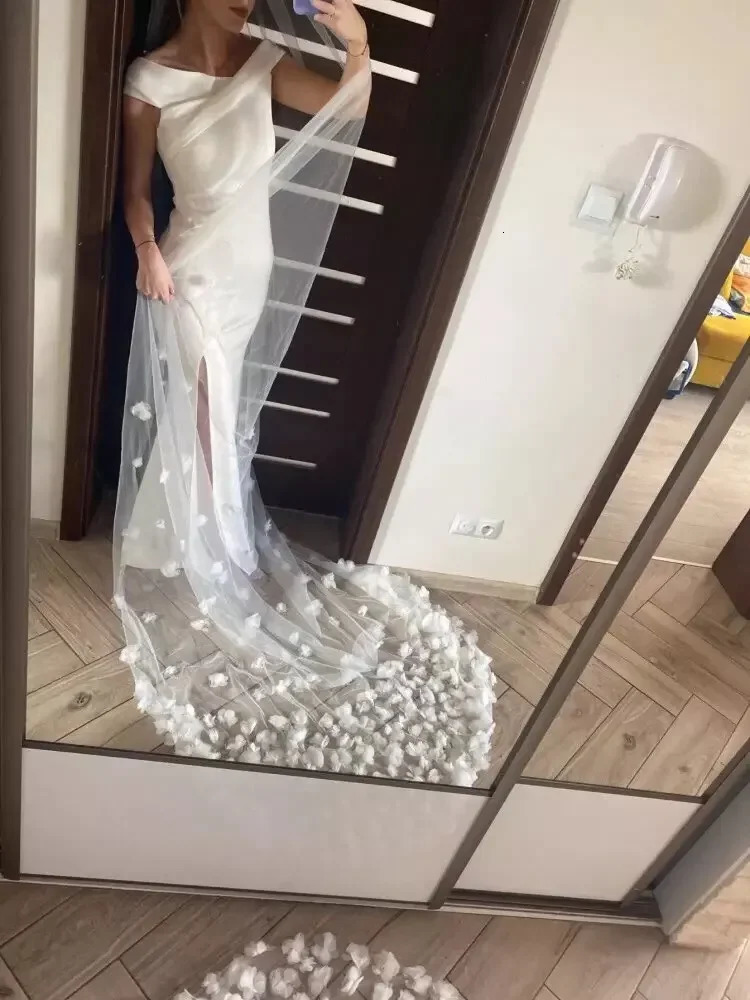 Bridal Veil Long Wedding Veil 3D Flowers Floral Lace White Petals Veil for Bride With Comb velos de novia Cathedral250108