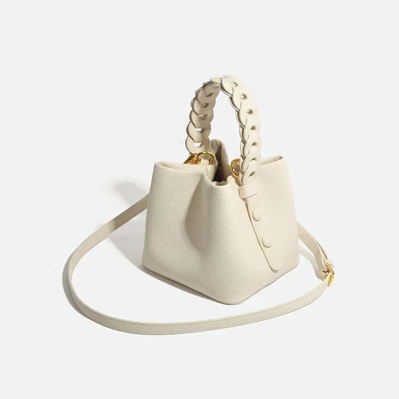 2024 Summer New Niche High-End Fashionable Woven Bucket Crossbody Handbag For Commuting Single Shoulder Diagonal Bag