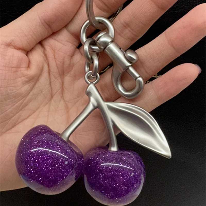 Keychains Lanyards Purple Cherry Charm Pendant Decoration For Handbag Shoulder Bag Womens High-Grade Keychain Bags Attachment Gift H250115