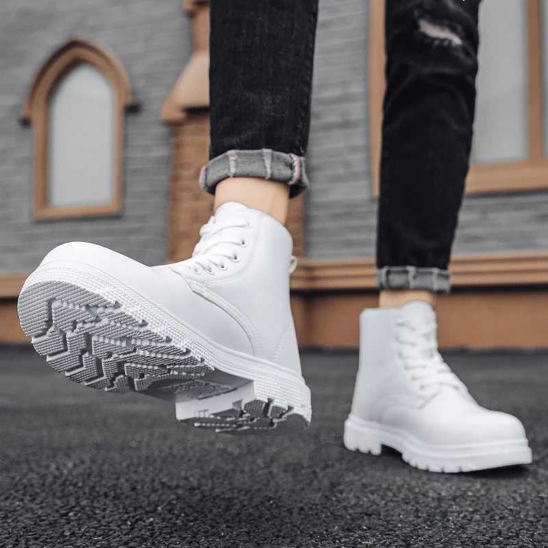 Men Leather Boots 2024 Mens Tooling Safety Shoes for White Casual Shoes British Style Platform Breathable Men Boots OutdoorXJ250115