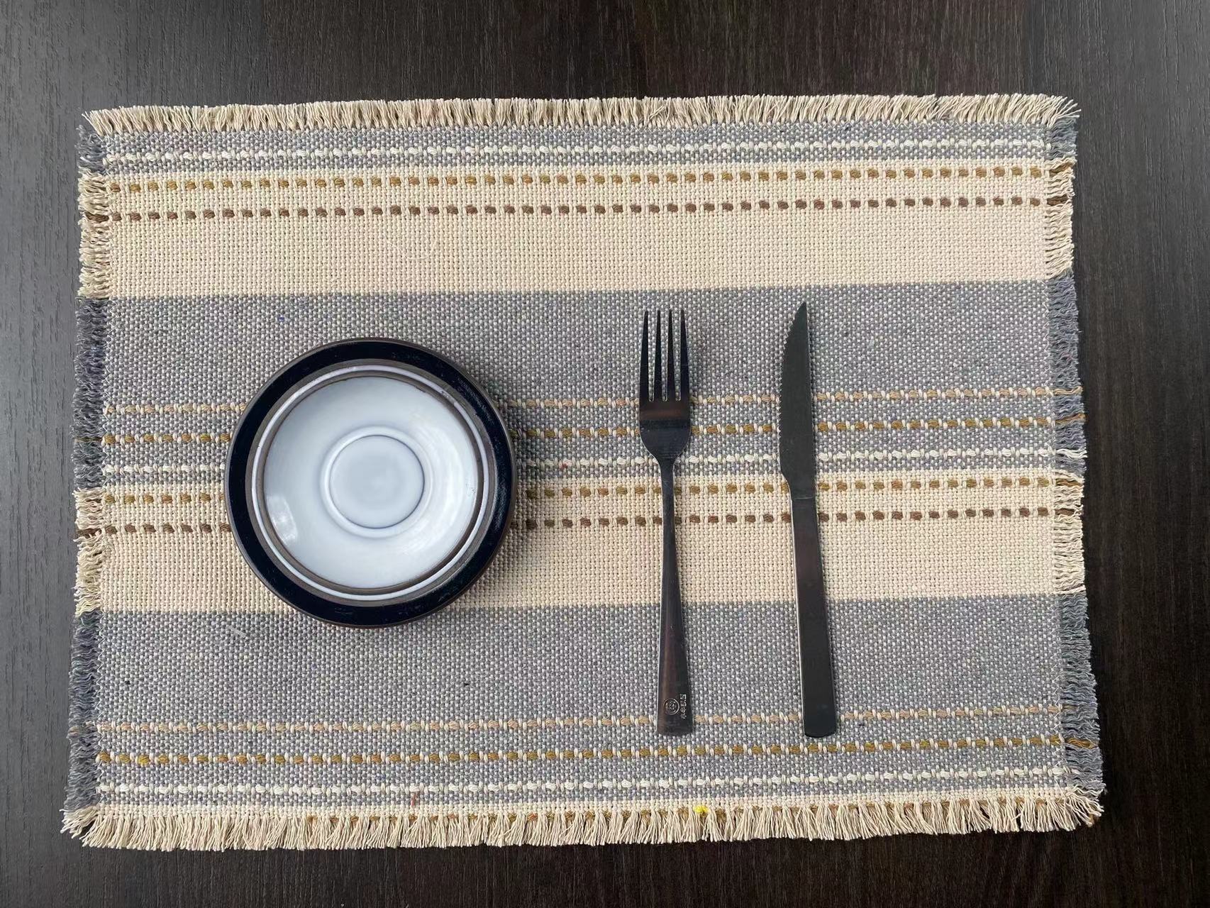 Heavyweight Handwoven Cotton Table Mat for Sustainable Home Use - Perfect for Kitchens