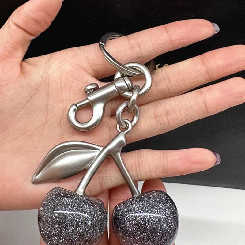 Keychains Lanyards For Handbag Shoulder Bags Grey Shiny Crystal Cherry Pendant Womens Exquisite Keychain Accessories Gift H250115