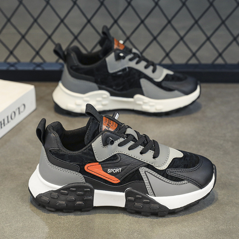 Boys shoes 2025 autumn and winter new children's sports shoes soft soles large children boys board shoes warm daddy shoes