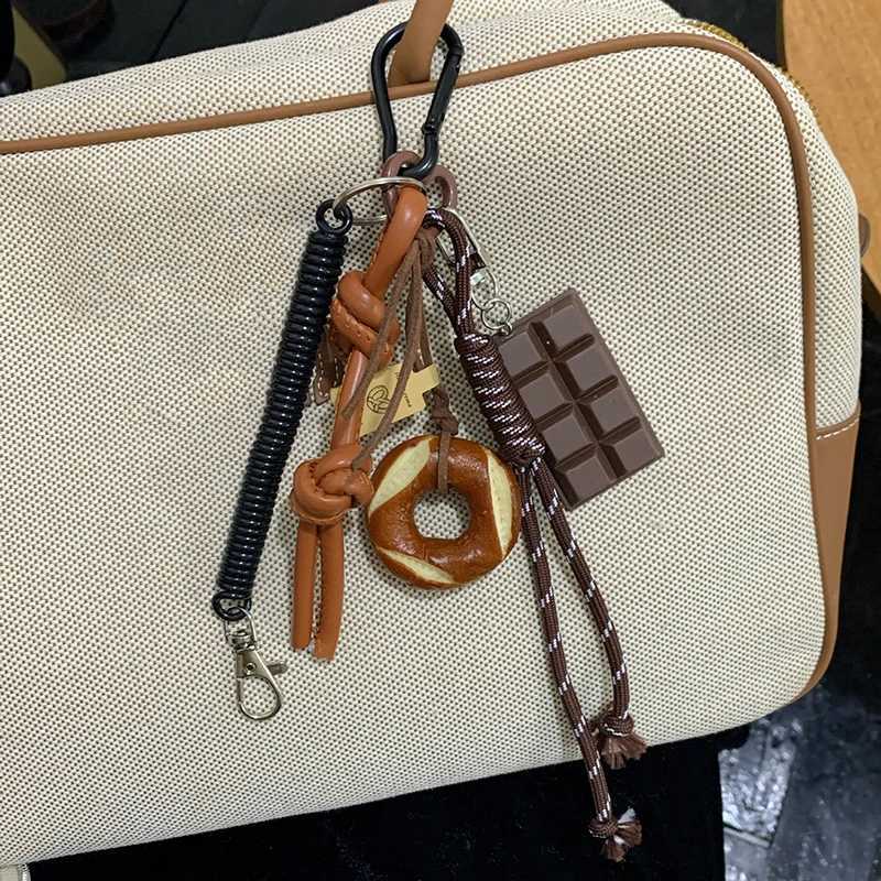 Keychains Lanyards Autumn And Winter Brown Lovely Alkali Bread Korean Ins Bag Pendant Chocolate Climbing Rope key Chain Decorative Hand H250115