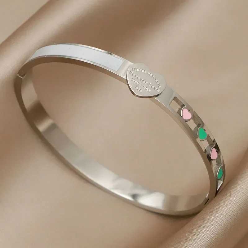 Bangle Classic Stainless Steel Metal Multicolor Heart Bangles for Women Fashion Brand Jewelry Hollow Bracelets Gift Accessories H250115