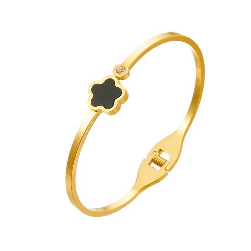 Bangle Titanium Bracelet With Five-leaf Flowers And Four-leaf Clover Does Not Fade In Summer. High-grade Stainless Steel Jewelry Lady H250115