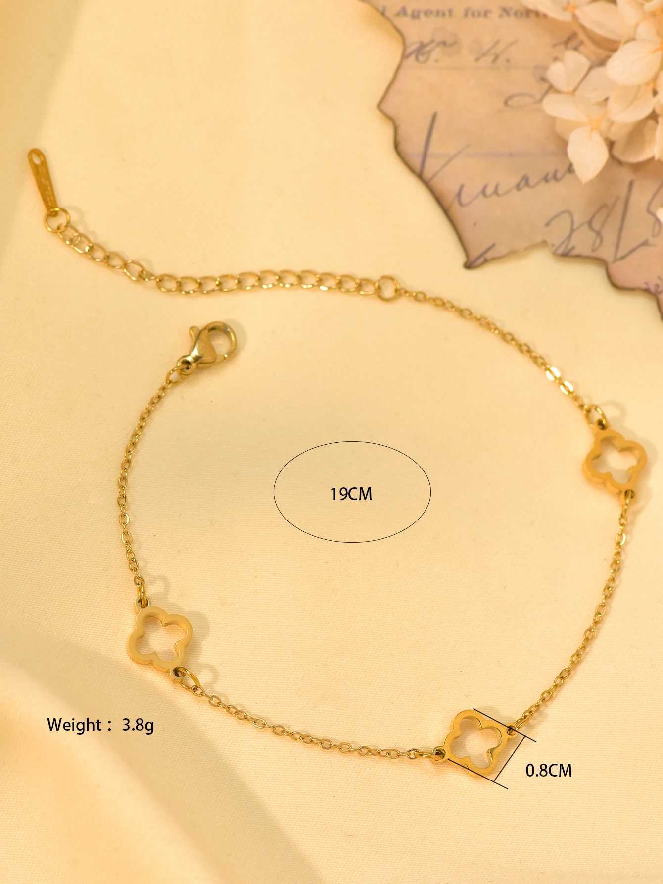 Earrings Necklace Clover necklace earrings bracelet three-piece set elegant design fashionable and versatile show womens unique charm H250217