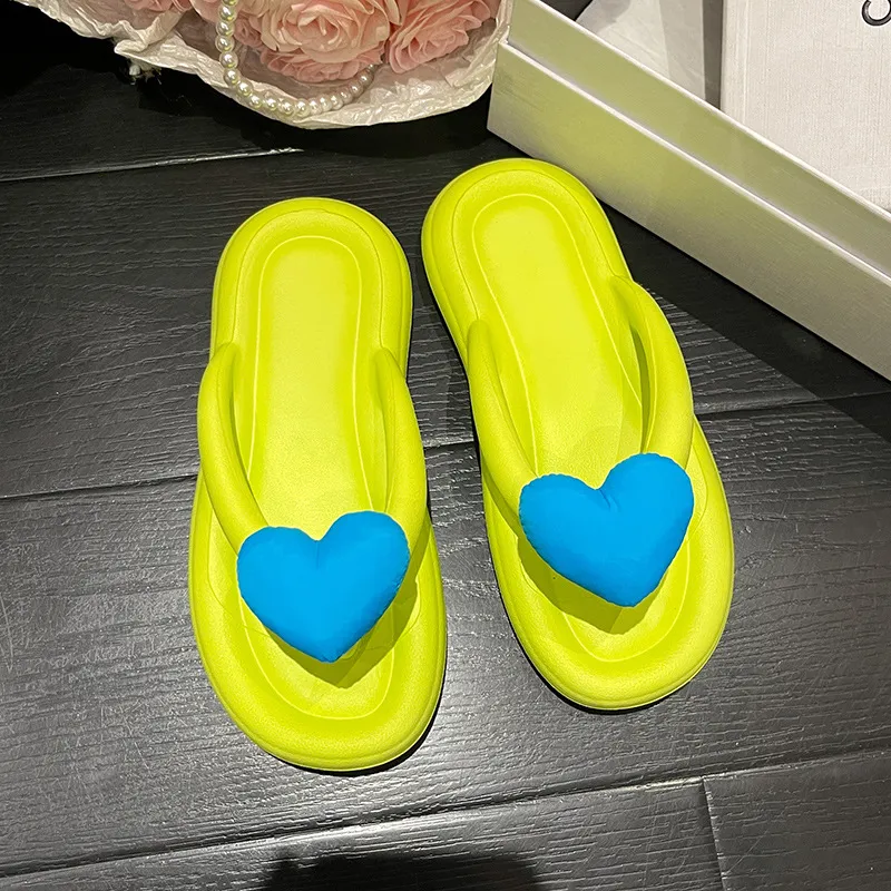 Rainbow Color Flip ps Outwear Summer New Heart Beach Soft Sole Slippers Indoor Paltform EVA Home Wear Women Shoes zhanyishengli