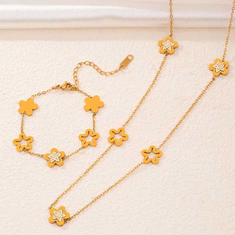 Bracelet Earrings Necklace CDD 316L Stainless Steel Five Leaf Flower Charm for Women Lucky Clover Non-fading Jewelry Set Bijoux Gifts H250115