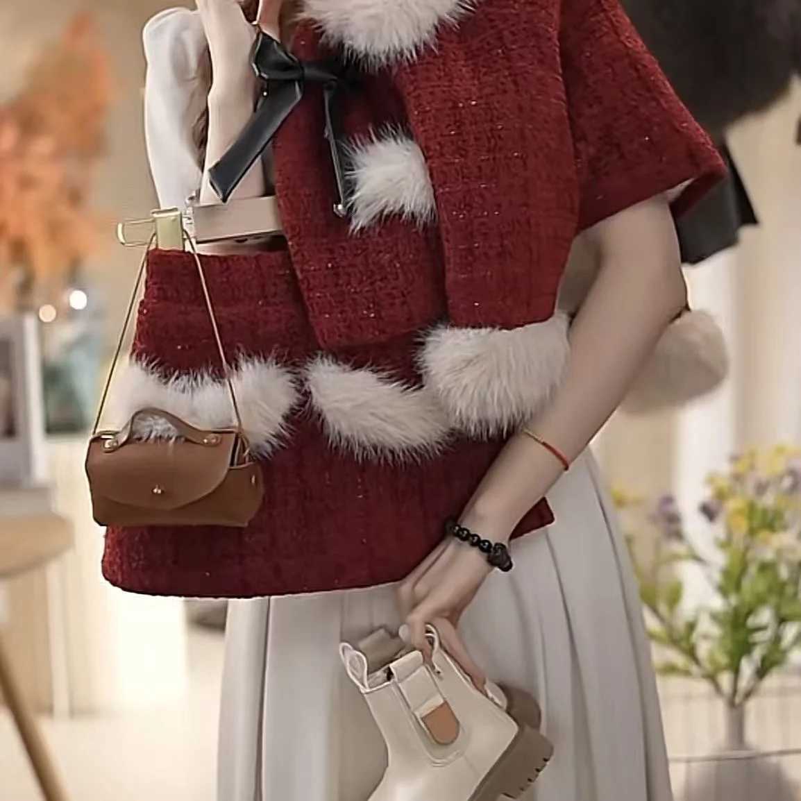 Girls Winter Little Fragrant Wind Set 2025 Western Style Childrens Plush Thick Cute New Years Wear Half Skirt Two Piece Set L2509263HSJ