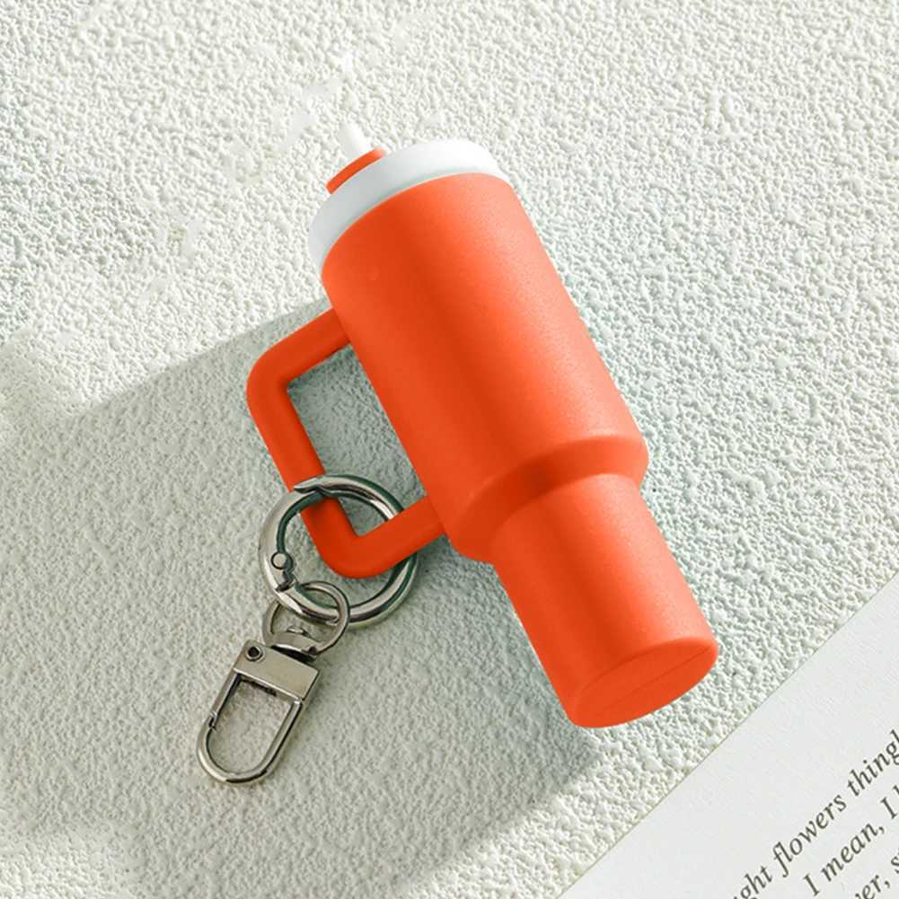 Keychains Lanyards 3/5/6pcs Mini Tumbler Keychain Cup for School Bag Key Ring or Lip Balm Detachable H250115