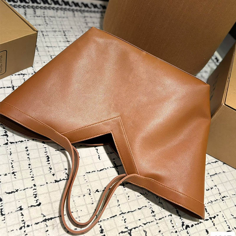 Designer Handbag High quality Luxury Bag Women s New Cinnamon Suede Shoulder Bag Fashionable Armpit Bag Outdoor Leisure Storage Bag