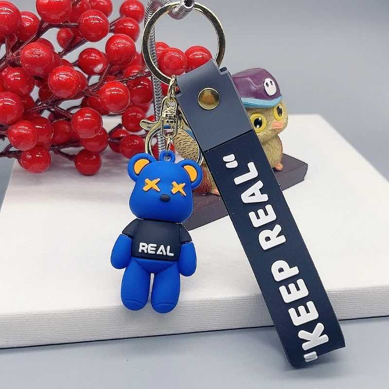 Keychains Lanyards Cartoon Tide Cool Bear Car Keychain Fashion Student School Bag Accessories Small Gifts Pendant Birthday Gift H250115