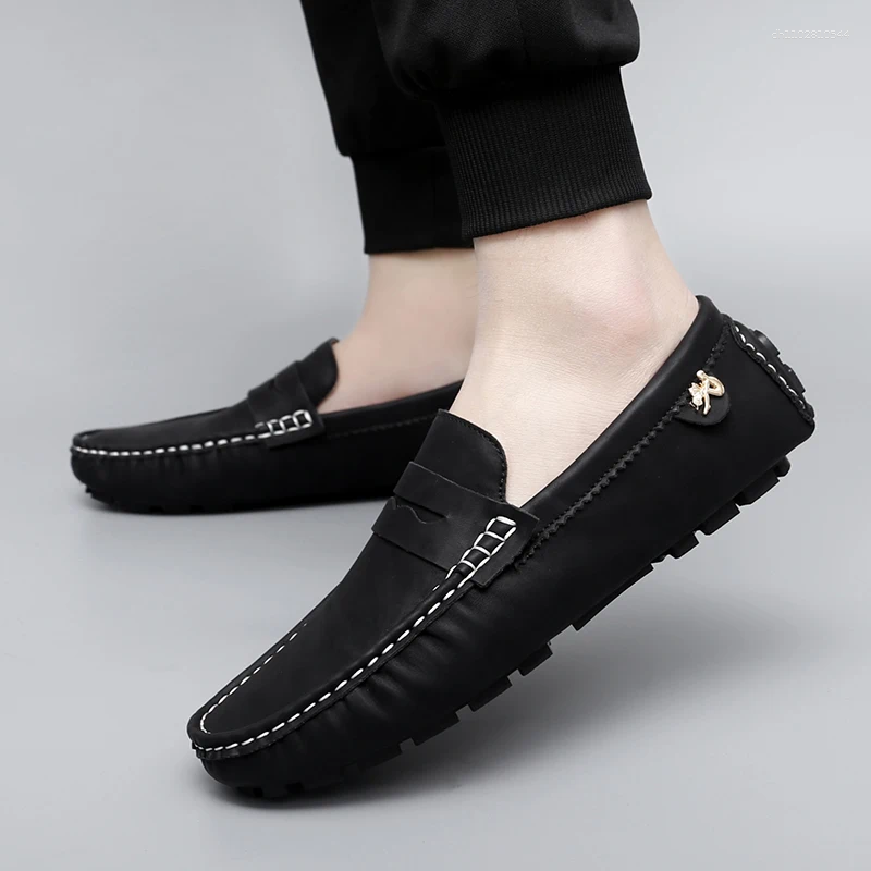 Casual Shoes 2025 Arrival Driving Luxury Men Loafers Soft Moccasins Autumn Winter Man High Quality Mens Business