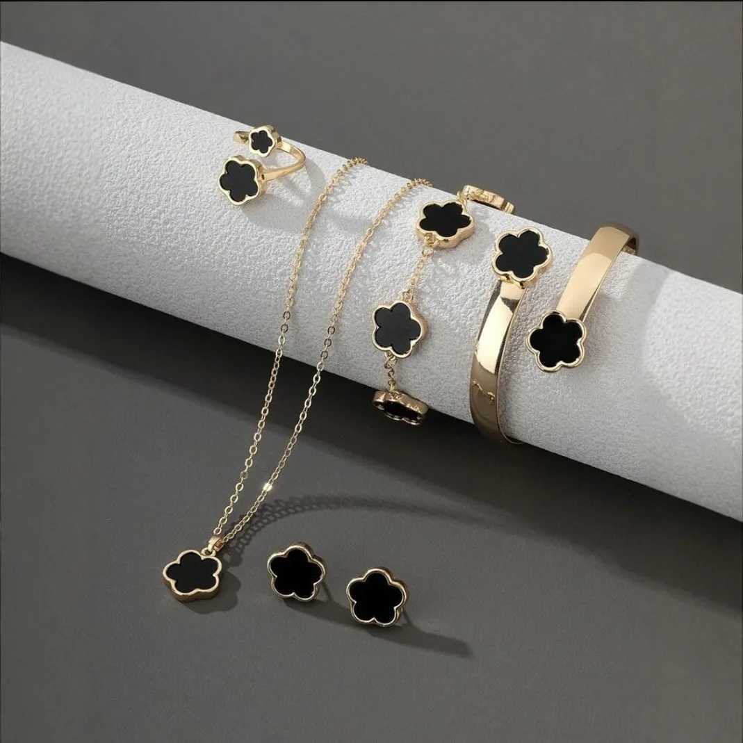 Bracelet Earrings Necklace 5 pcs Small Flower Style Stud Charm Bracelt For Women Brown Green Outline Pedndant Gold Color Chain Jewelry H250115