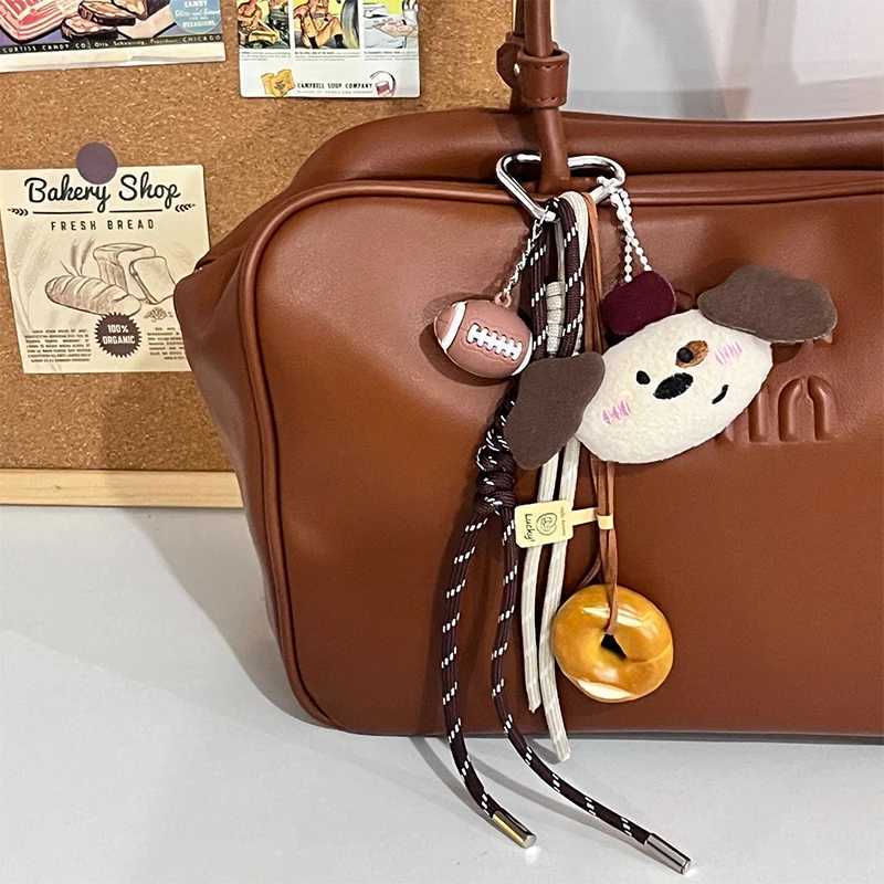 Keychains Lanyards 2025 Dachshund Bag Pendant New Diy Bread Chocolate Toy Combination Cute Plush Doll Puppy Key Chain Girls Gifts H250115 UWUX