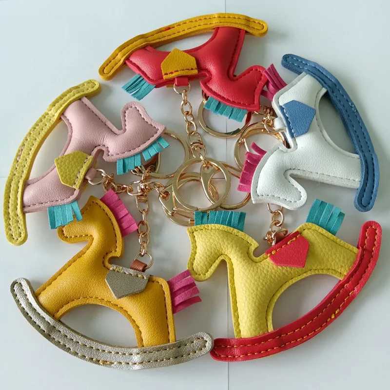 Keychains Lanyards 1Pcs Bright PU Leather Keychain Double sided Car Thread Small Gift Metal Pendant Key Chain Simple KeyChains Keyholder H250115