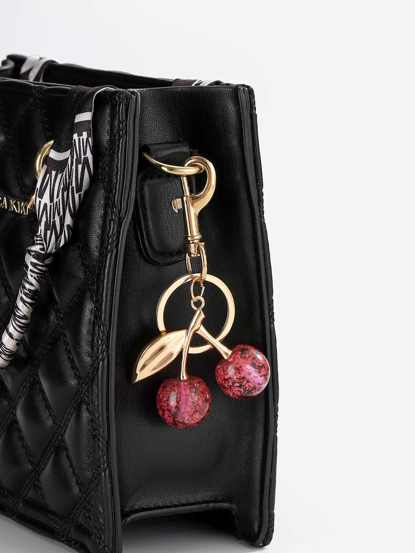 Keychains Lanyards Cherry Bag Charm Red Pink Crystal Fruit Pendant Key Ring for Women Girl Accessories Gift H250115
