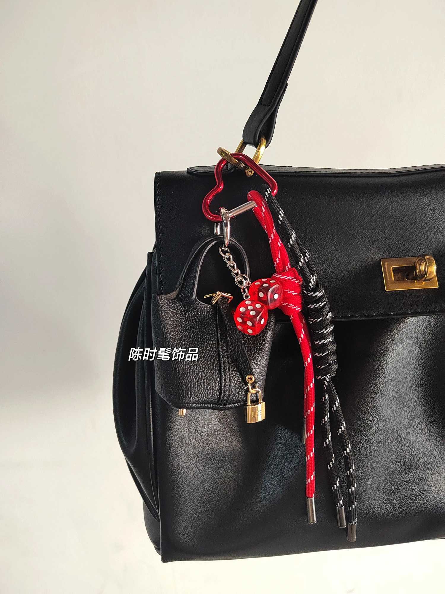 Keychains Lanyards Extremely complicated pendant vegetable basket bag headphone rodeo rope color matchingbag hanging H250115
