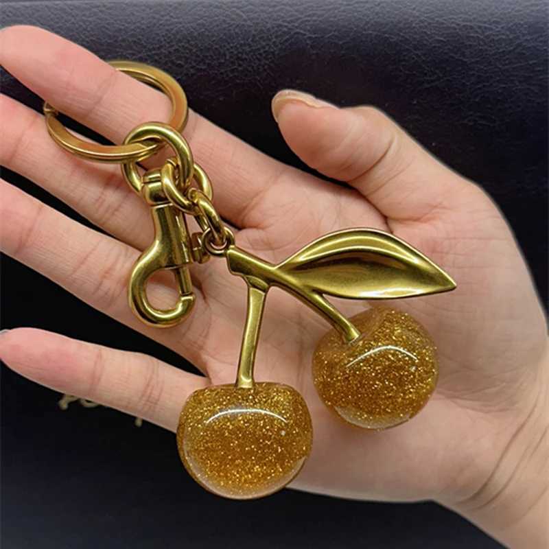 Keychains Lanyards Bag Parts Accessories Sparkling Gold Cherry Pendant For Handbag Shoulder Bags Womens Purse Keychain Charm Festive Christmas Accesso