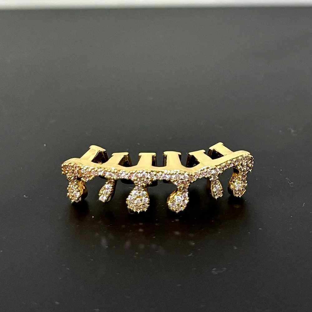 RACHELZ Full Iced Out CZ Stone Flame Teeth Grillz Braces Hip Hop Cubic Zircon Water Droplet Tooth Caps For Women Men JewelryXJ250114