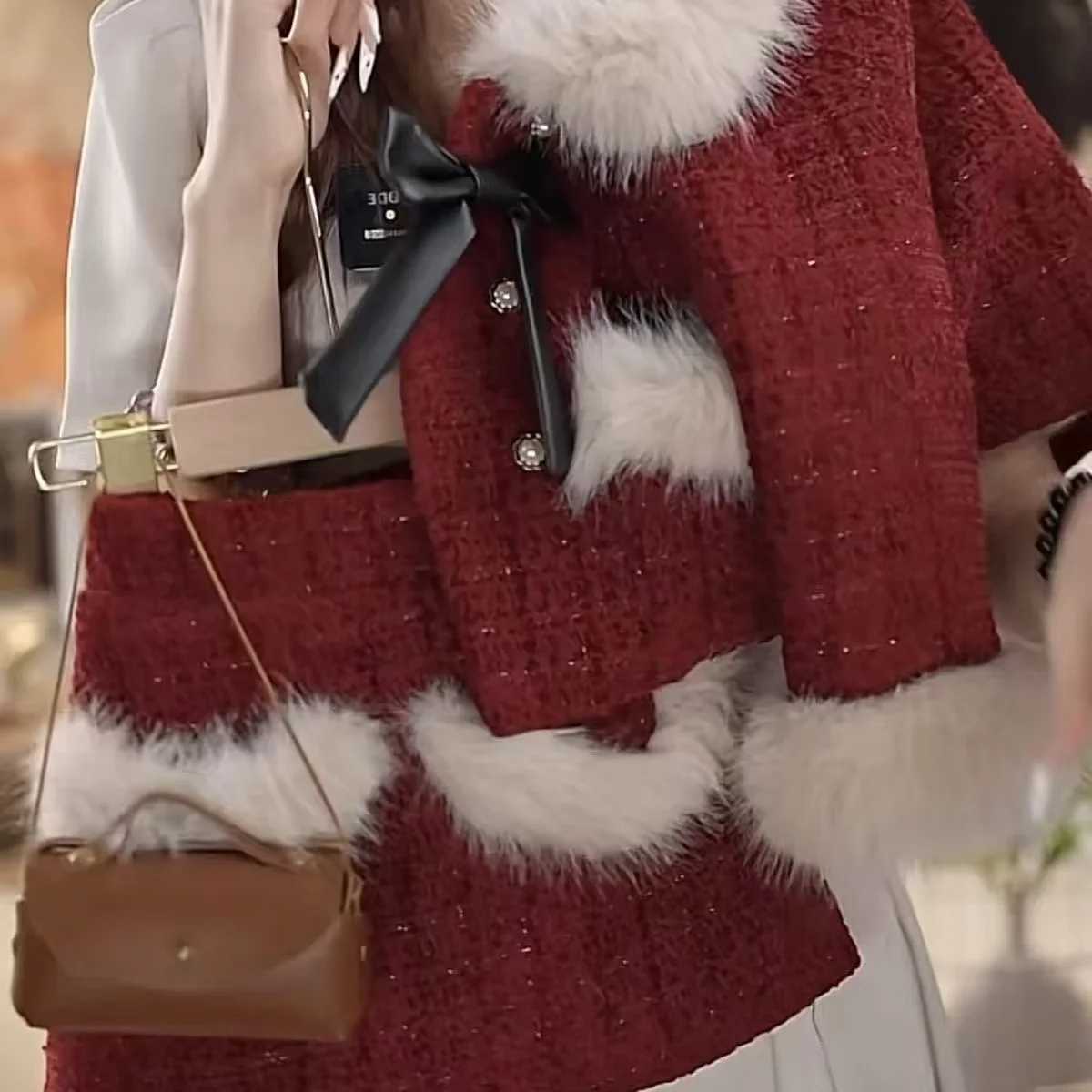 Girls Winter Little Fragrant Wind Set 2025 Western Style Childrens Plush Thick Cute New Years Wear Half Skirt Two Piece Set L2509263HSJ