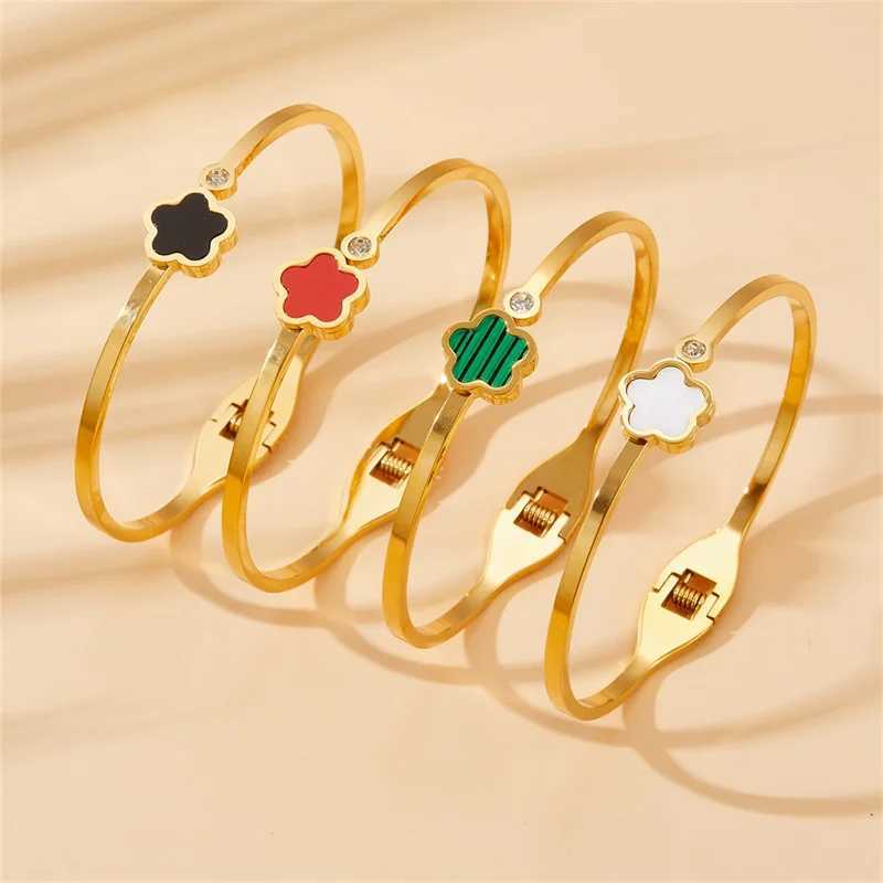 Bangle Titanium Bracelet With Five-leaf Flowers And Four-leaf Clover Does Not Fade In Summer. High-grade Stainless Steel Jewelry Lady H250115