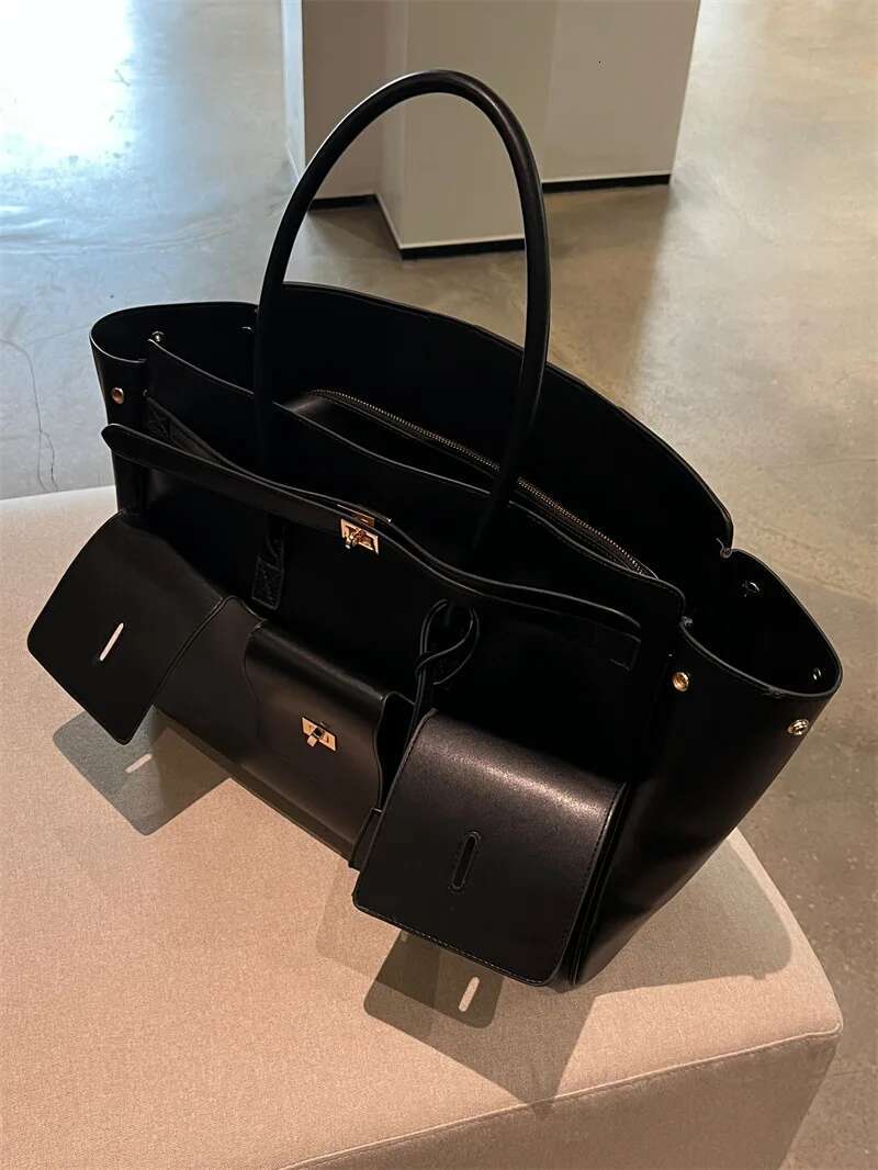 Women Tote Underarm Pouch Large Capacity Pu Leather Shoulder Retro Crossbody Bag Casual Portable Bucket Bags Handbag