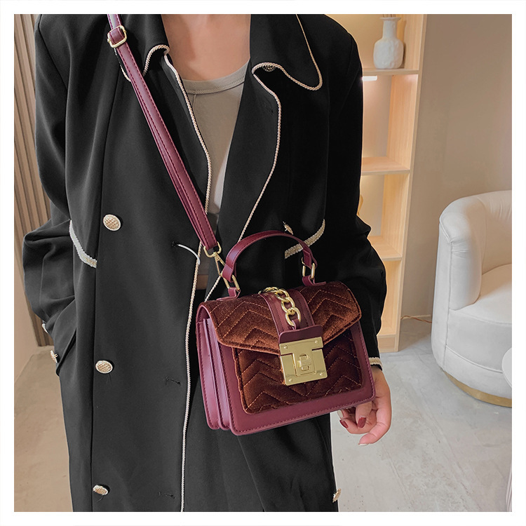 New Designer Gold Velvet Handbag For Women High-quality Women's Crossbody Bag Square Handbag Fashionable Party Wallet Large Capacity Bag
