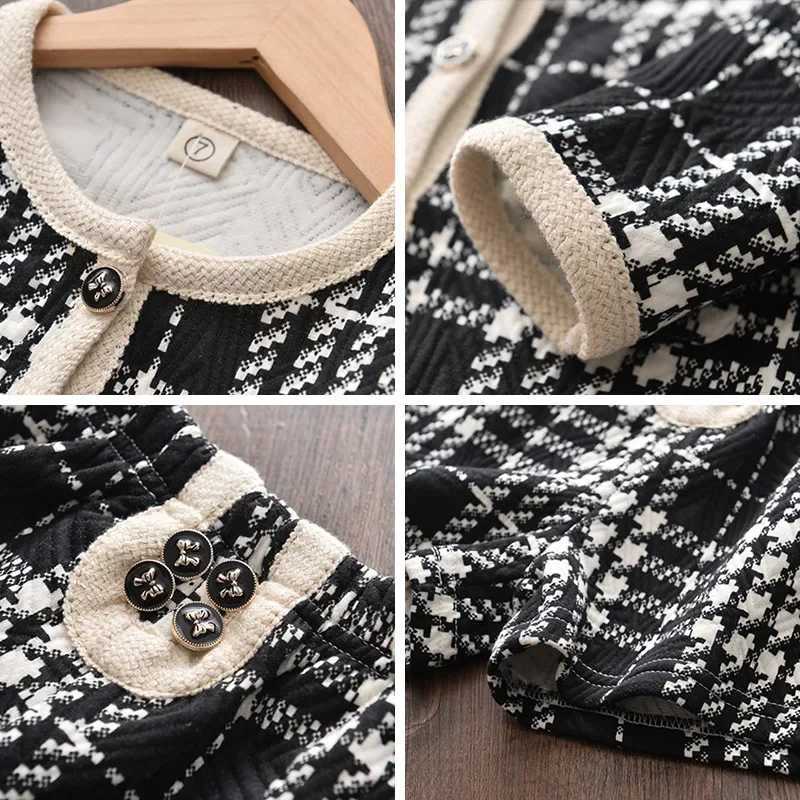 Bear Leader Girls Clothing Set New Brand Girl Clothes Long Sleeve Plaid Kids Suit TopPant 2pcs Elegant Children Clothing Outfit L250926O2GO