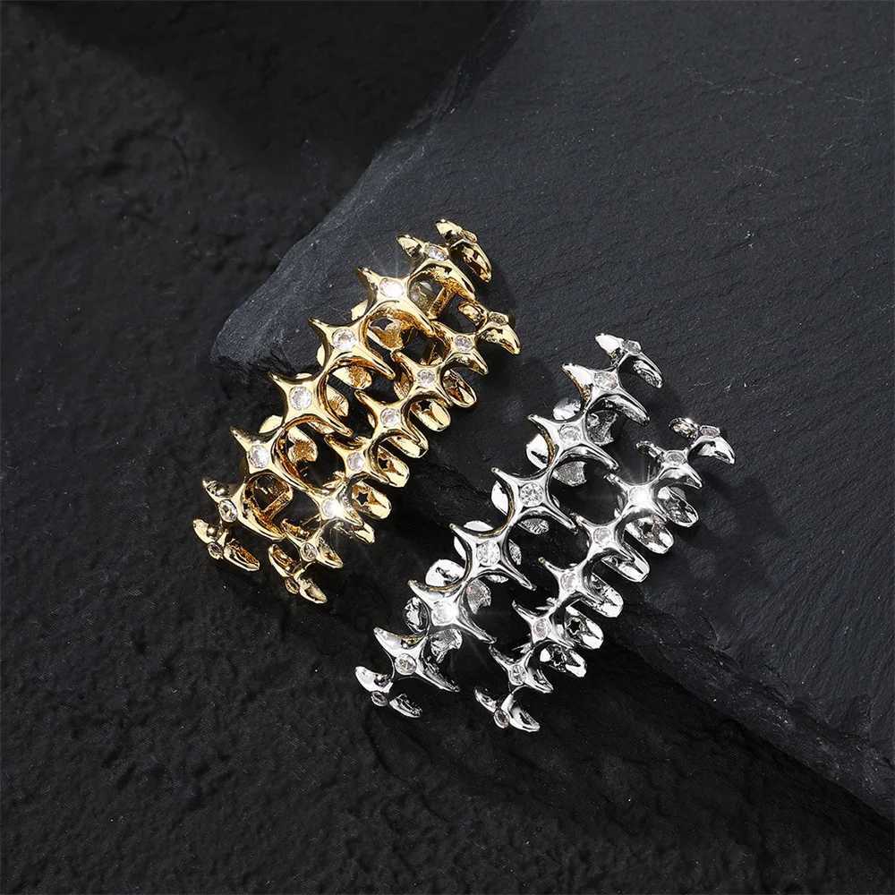 Hip Hop Iced Out Golden Grillz Teeth For Men Cosplay Skeleton CZ Stones Inlaid Dentist Decor Rapper Fashion Teeth JewelryXJ250114