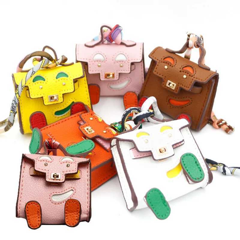 Keychains Lanyards Figurines Mini Leather Handmade Small PU Bag Pendant Earphone Case Fashion Keychain Miniature Coin Purse Decoration H250115